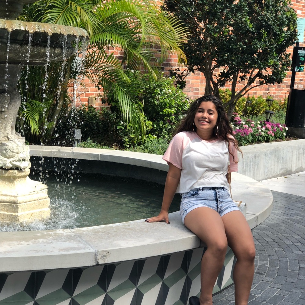 Top - Picture 2 of 3